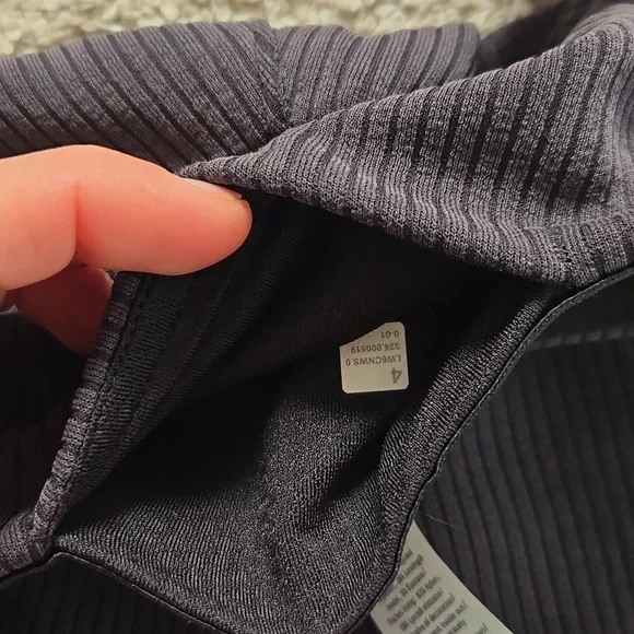 Lululemon Ribbed Softstream Hi-Rise Crop - Picture 6 of 10